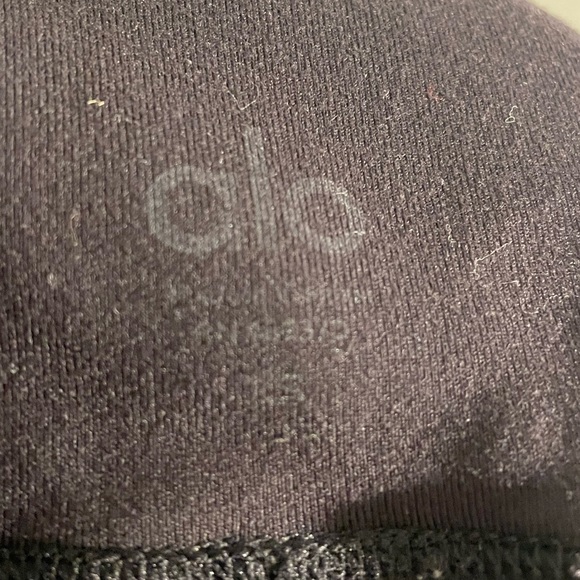 ALO Yoga black leggings size extra small leggings in great condition - Picture 6 of 6